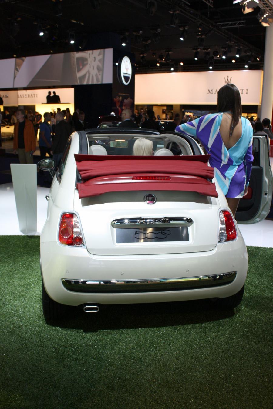  Fiat 500C 2010 года  (фото 18 из 25)